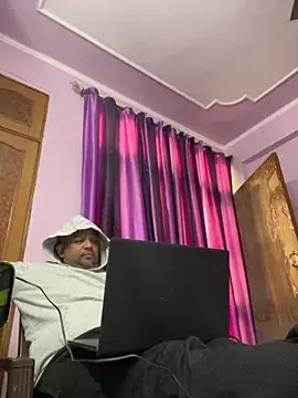 Dick 6inches online show from November 23, 5:07 am