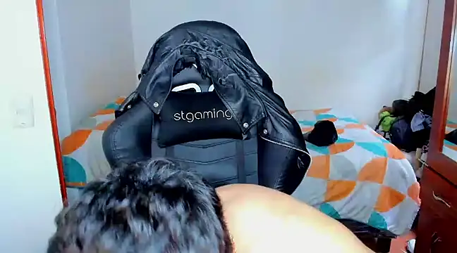 Snapshot of Tommy_Bred chatting on March 4, 9:32 pm Tommy Bred online show from March 4, 9:32 pm