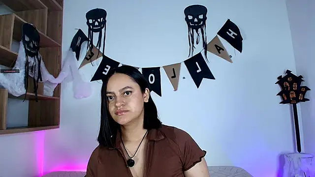 Snapshot of VICTORIABLACK_@xh chatting on October 22, 10:59 am VICTORIABLACK xh online show from October 22, 10:59 am