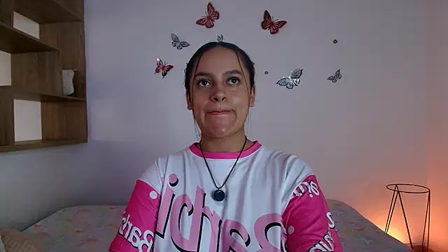 Snapshot of VICTORIABLACK_@xh chatting on November 24, 7:35 pm VICTORIABLACK xh online show from November 24, 7:35 pm