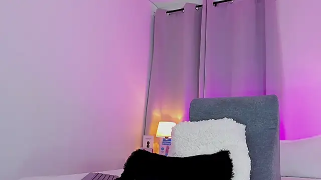 Snapshot of ice_grace chatting on January 9, 2:07 pm ice grace online show from January 9, 2:07 pm