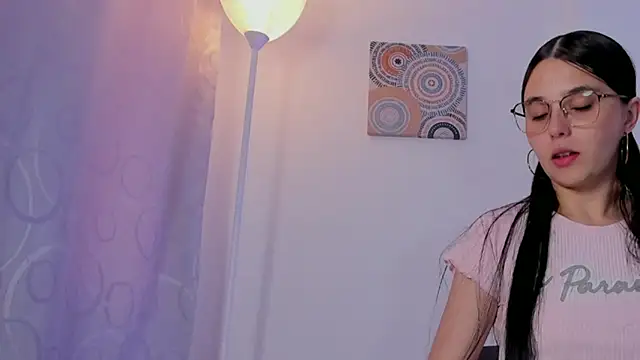 Snapshot of ice_grace chatting on March 18, 5:10 pm ice grace online show from March 18, 5:10 pm