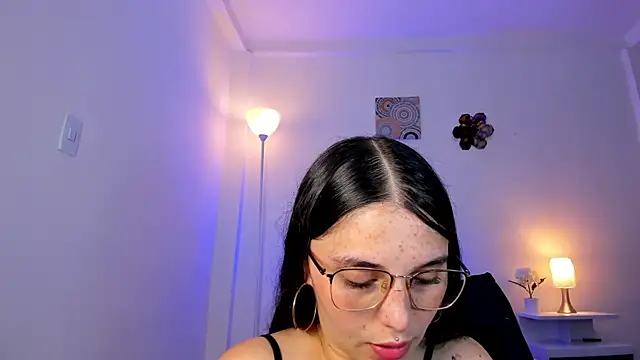 Snapshot of ice_grace chatting on September 18, 11:29 pm ice grace online show from September 18, 11:29 pm