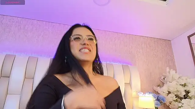 Rebeca jones online show from March 10, 1:10 pm