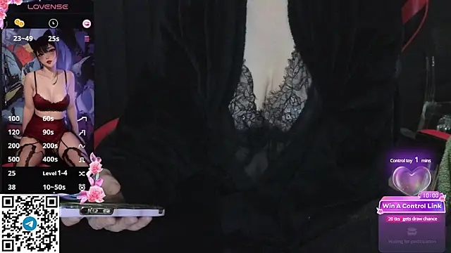 Mia G0ld online show from January 23, 1:45 pm