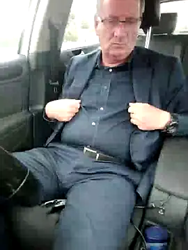 stiffandlubedxh online show from December 8, 9:08 pm