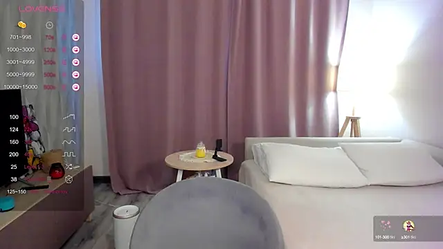 DannaEvan online show from March 19, 1:32 am