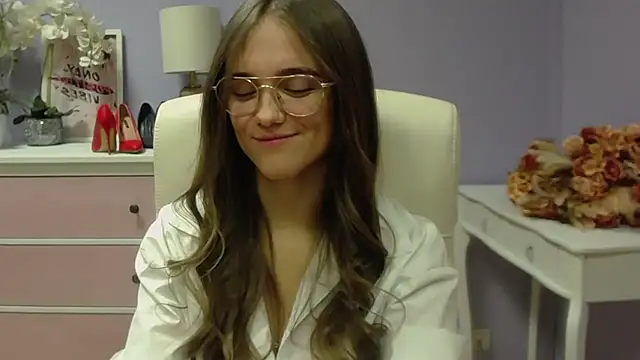 dirtyxEmily online show from December 19, 10:45 am