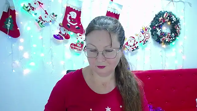 VanessaHotts online show from December 28, 9:20 am