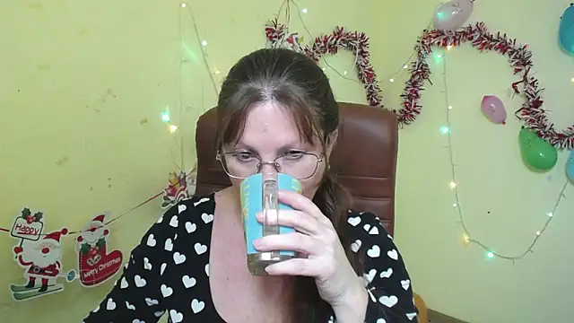 VanessaHotts online show from January 13, 3:26 pm