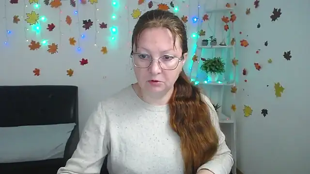 VanessaHotts online show from November 29, 6:05 am