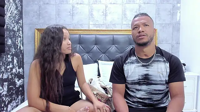 Snapshot of AnnieAndStefan chatting on December 18, 2:49 pm AnnieAndStefan online show from December 18, 2:49 pm