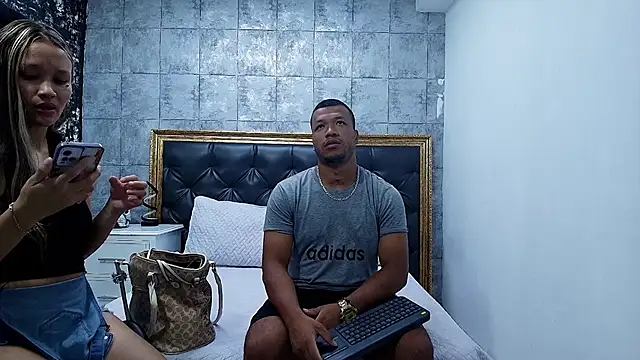 Snapshot of AnnieAndStefan chatting on March 12, 1:19 pm AnnieAndStefan online show from March 12, 1:19 pm