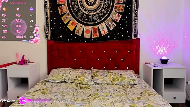 luna del rey  online show from December 2, 4:31 pm