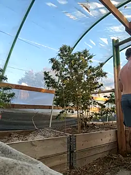 mandjpuff2 online show from October 19, 12:11 am