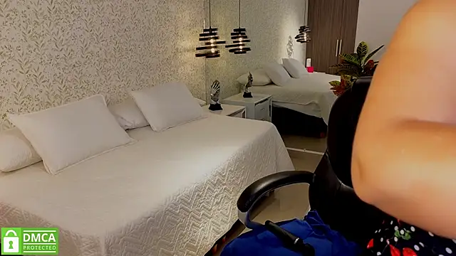 Snapshot of ELA_PS chatting on September 30, 12:10 pm ELA PS online show from September 30, 12:10 pm