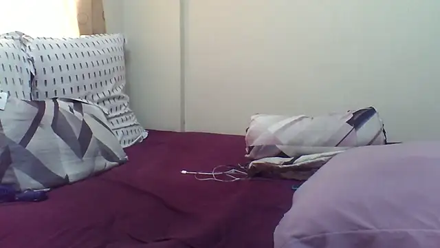 AddictiveAssCurves online show from September 10, 6:57 am