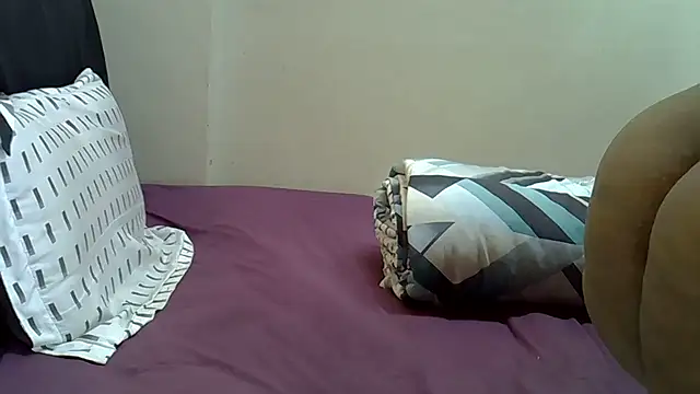 AddictiveAssCurves online show from November 3, 7:42 am