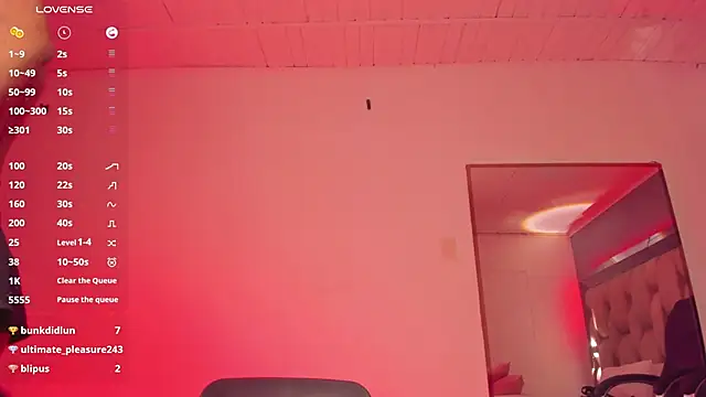 Emmily Savage online show from February 5, 10:19 am