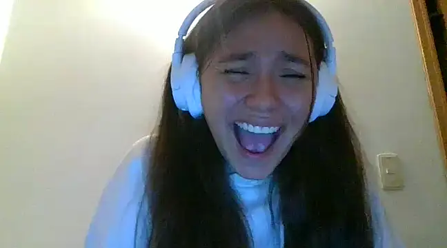  andygirl online show from February 15, 5:51 am