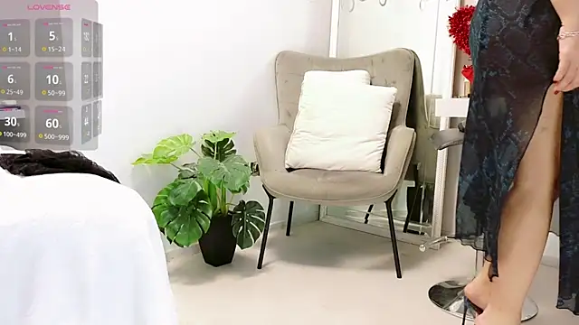 missmiamore online show from January 15, 7:34 pm