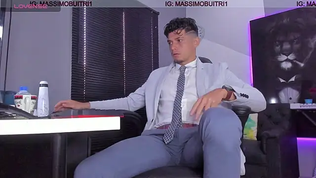 Snapshot of massimo_g chatting on January 7, 3:54 pm massimo g online show from January 7, 3:54 pm