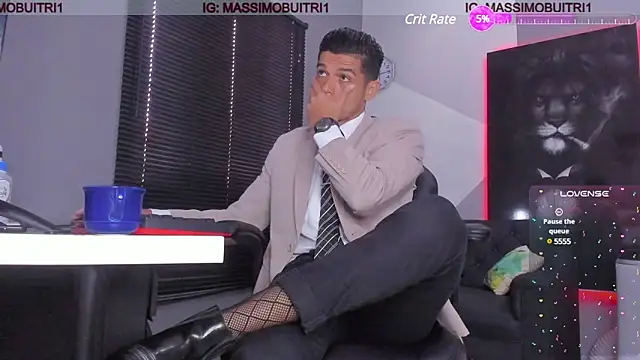 Snapshot of massimo_g chatting on January 16, 1:36 pm massimo g online show from January 16, 1:36 pm