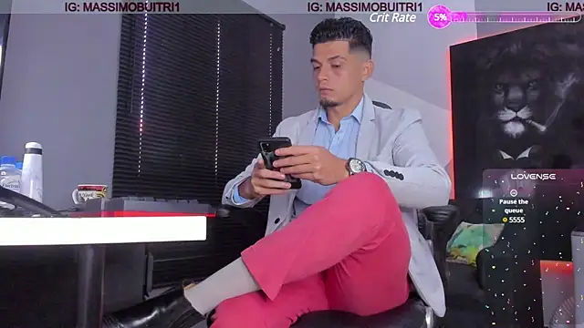 Snapshot of massimo_g chatting on January 17, 1:24 pm massimo g online show from January 17, 1:24 pm