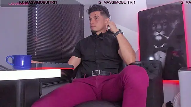 Snapshot of massimo_g chatting on January 22, 5:28 pm massimo g online show from January 22, 5:28 pm