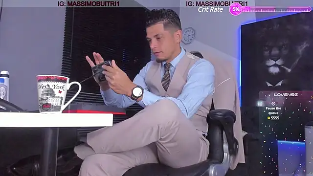 Snapshot of massimo_g chatting on January 23, 11:36 pm massimo g online show from January 23, 11:36 pm