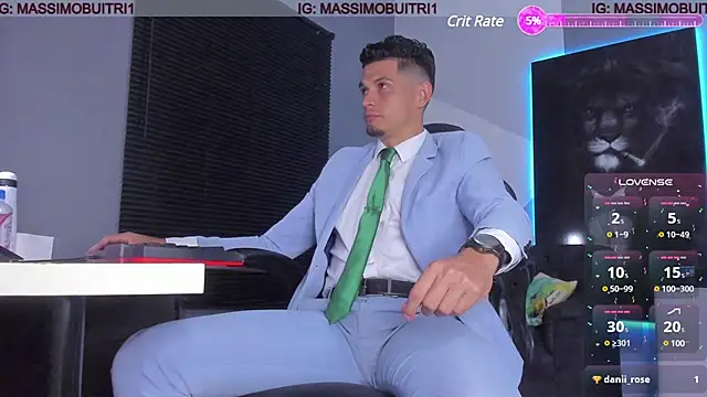 Snapshot of massimo_g chatting on January 29, 12:22 am massimo g online show from January 29, 12:22 am