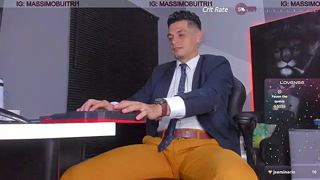 Snapshot of massimo_g chatting on February 10, 11:45 pm massimo g online show from February 10, 11:45 pm