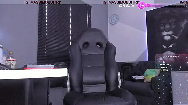 Snapshot of massimo_g chatting on February 19, 5:06 pm massimo g online show from February 19, 5:06 pm