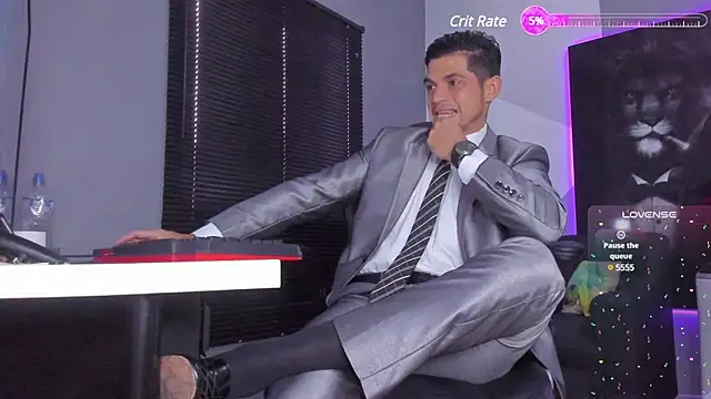 Snapshot of massimo_g chatting on February 28, 7:14 pm massimo g online show from February 28, 7:14 pm