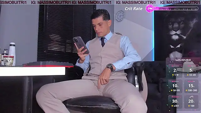 Snapshot of massimo_g chatting on October 23, 9:35 pm massimo g online show from October 23, 9:35 pm