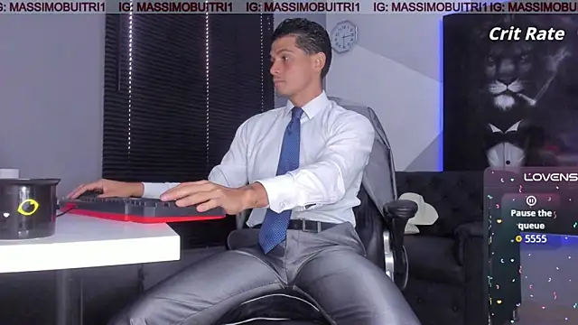 Snapshot of massimo_g chatting on November 10, 12:15 pm massimo g online show from November 10, 12:15 pm