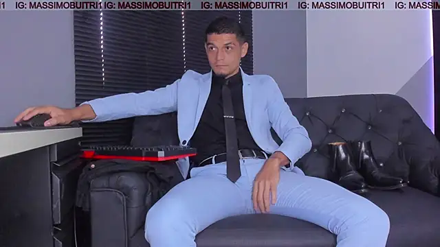 Snapshot of massimo_g chatting on November 30, 1:04 pm massimo g online show from November 30, 1:04 pm