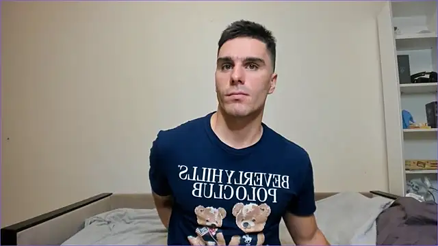 Snapshot of sam_huston chatting on December 12, 9:15 pm sam huston online show from December 12, 9:15 pm