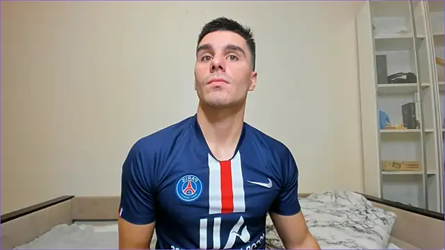 Snapshot of sam_huston chatting on December 16, 9:09 pm sam huston online show from December 16, 9:09 pm