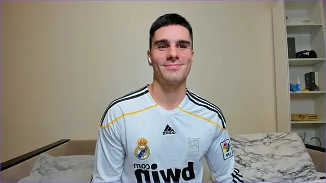 Snapshot of sam_huston chatting on December 19, 10:53 pm sam huston online show from December 19, 10:53 pm