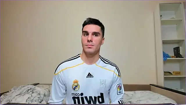 Snapshot of sam_huston chatting on December 24, 9:11 pm sam huston online show from December 24, 9:11 pm