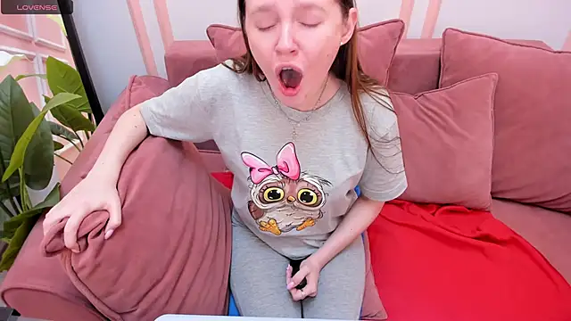 JannaVerdi  online show from February 7, 1:01 pm