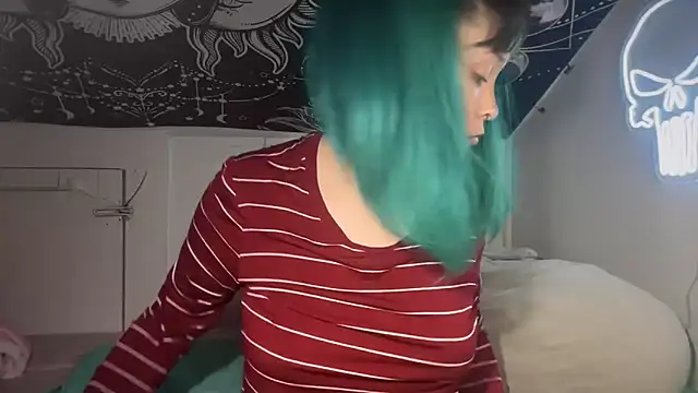 Snapshot of FRRANNKIE chatting on December 27, 12:50 am FRRANNKIE online show from December 27, 12:50 am