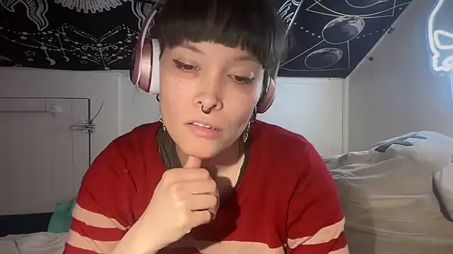 Snapshot of FRRANNKIE chatting on January 16, 9:19 pm FRRANNKIE online show from January 16, 9:19 pm