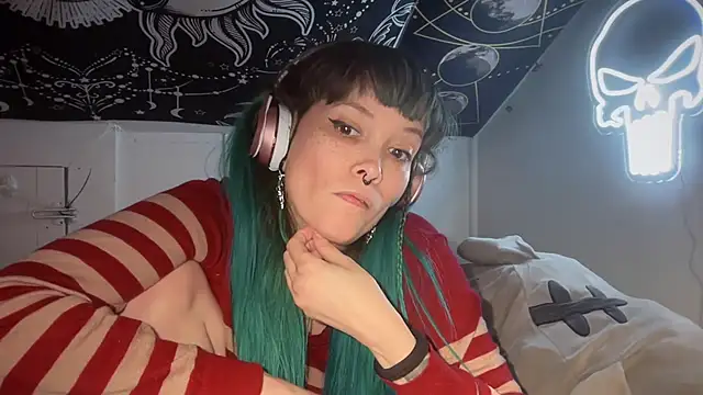 Snapshot of FRRANNKIE chatting on January 17, 6:26 am FRRANNKIE online show from January 17, 6:26 am