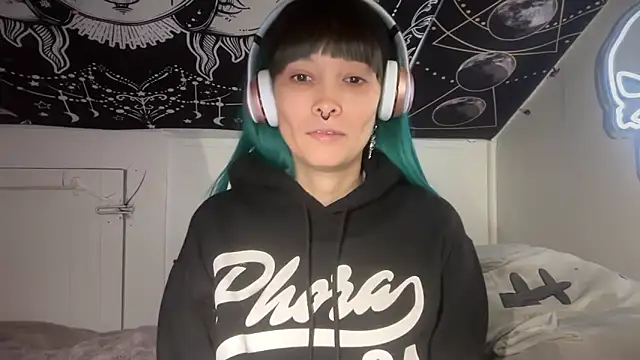 Snapshot of FRRANNKIE chatting on January 18, 7:48 pm FRRANNKIE online show from January 18, 7:48 pm