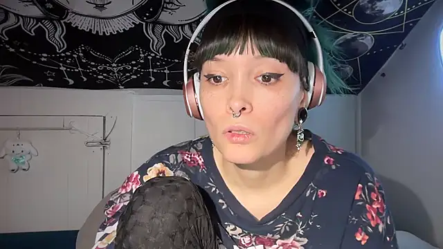 Snapshot of FRRANNKIE chatting on January 26, 3:06 am FRRANNKIE online show from January 26, 3:06 am