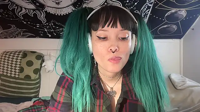 Snapshot of FRRANNKIE chatting on February 27, 7:26 pm FRRANNKIE online show from February 27, 7:26 pm