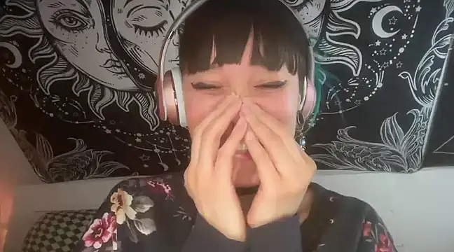 Snapshot of FRRANNKIE chatting on March 2, 5:47 pm FRRANNKIE online show from March 2, 5:47 pm