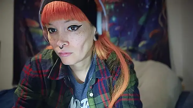 Snapshot of FRRANNKIE chatting on November 10, 10:31 pm FRRANNKIE online show from November 10, 10:31 pm